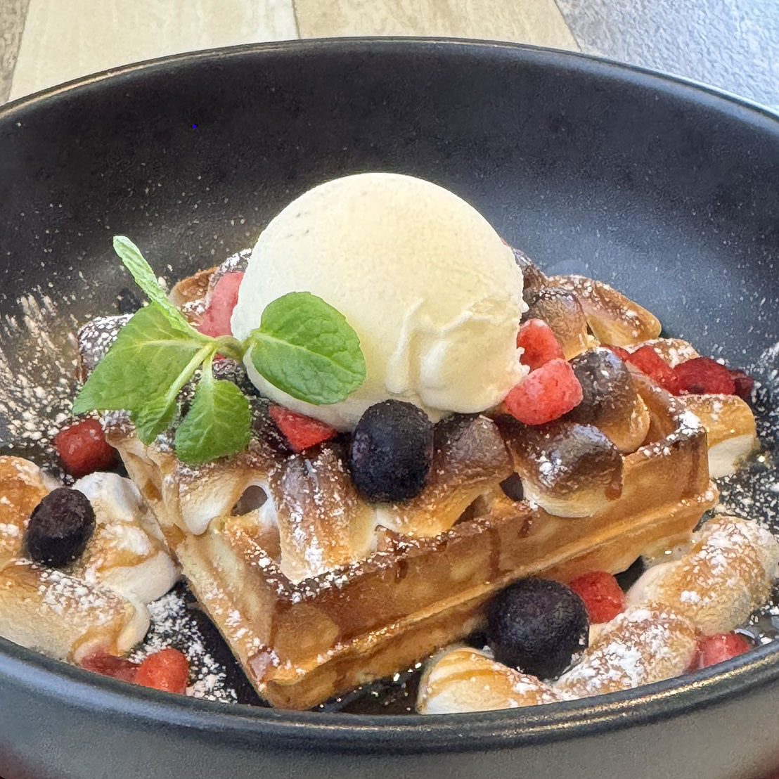 Blauw サクッしゅわっな『スモアワッフル』